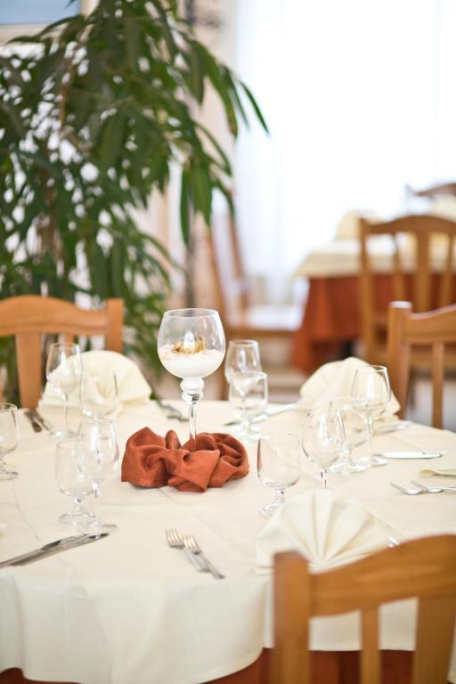 Lo Scacciapensieri Hotel & Restaurant Монтероні-ді-Лечче Екстер'єр фото