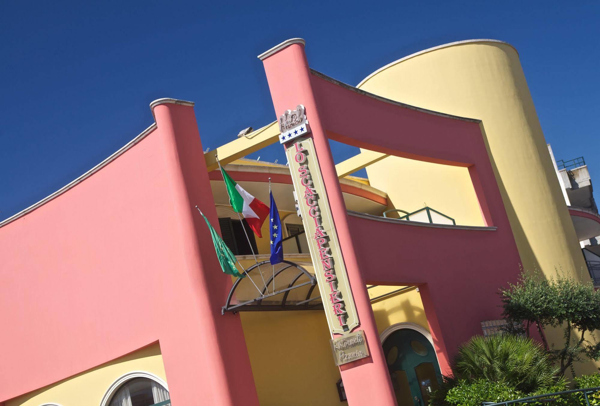 Lo Scacciapensieri Hotel & Restaurant Монтероні-ді-Лечче Екстер'єр фото